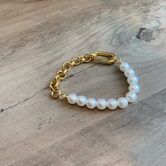 Pearl and Gold Chain Half and Half Bracelet - Picture 5 of 5